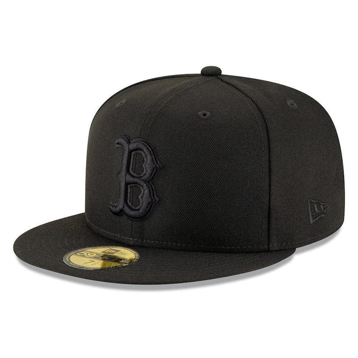 Boston Red Sox New Era Black on Black Basic 59FIFTY Fitted Hat - Black - Triple Play Caps