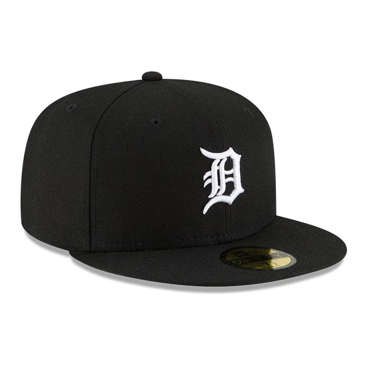 Detroit Tigers New Era Black and White Basic 59FIFTY Fitted Hat - Black - Triple Play Caps
