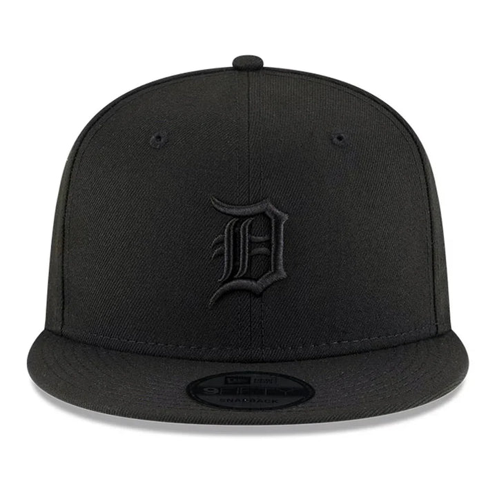 Detroit Tigers New Era Black on Black 9FIFTY Snapback Hat - Black - Triple Play Caps