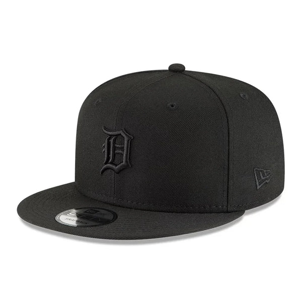 Detroit Tigers New Era Black on Black 9FIFTY Snapback Hat - Black - Triple Play Caps