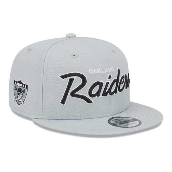 Las Vegas Raiders New Era Main Script 9FIFTY Snapback Hat - Silver - Triple Play Caps