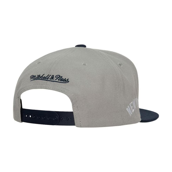 New York Yankees Mitchell & Ness Cooperstown Away Snapback Hat - Gray - Triple Play Caps