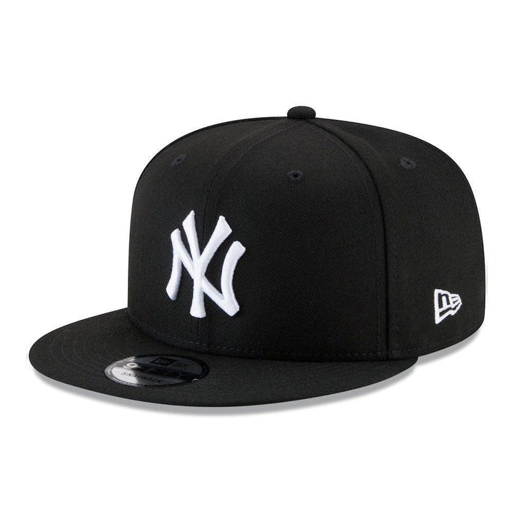 New York Yankees New Era Black & White 9FIFTY Snapback Hat - Black - Triple Play Caps