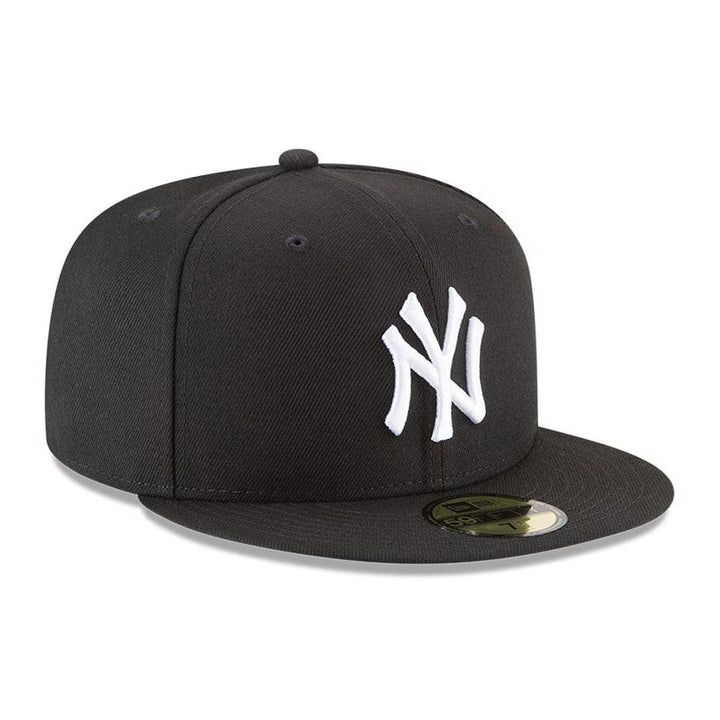 New York Yankees New Era Black and White Basic 59FIFTY Fitted Hat - Black - Triple Play Caps