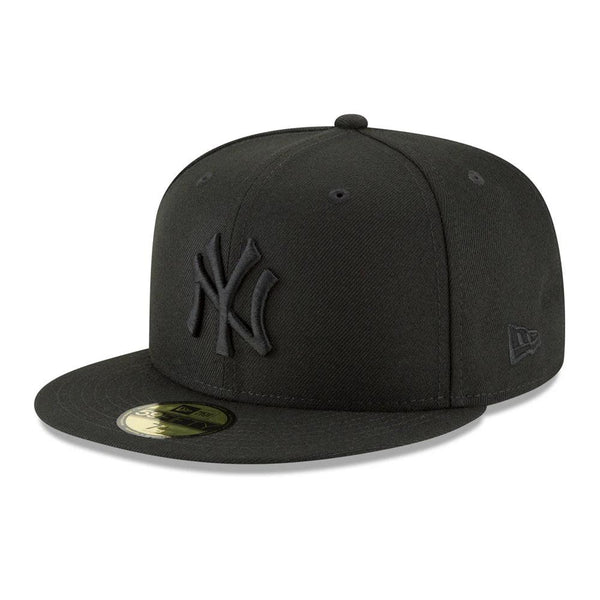 New York Yankees New Era Black on Black Basic 59FIFTY Fitted Hat - Black - Triple Play Caps