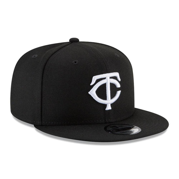 Minnesota Twins New Era Black & White 9FIFTY Snapback Hat - Black - Triple Play Caps